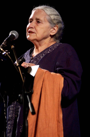 Doris Lessing, Festival of Literature, Basilica di Massenzio, Rome, 21st May 2003 (photo)