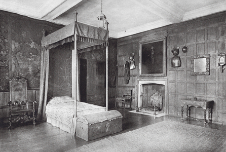 York: Treasurer's House, Tapestry Room (b/w photo)