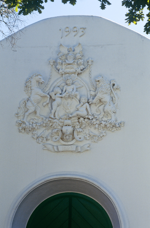 Plaisir de Merle frieze by Jan Corewijn, Simondium near Paarl, Western Cape (photo)