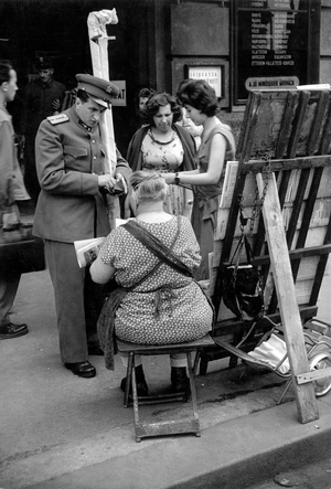 Daily life in Communist Hungary: A newspaper vendor in downtown Budapest, summer …, 1956 (photo)