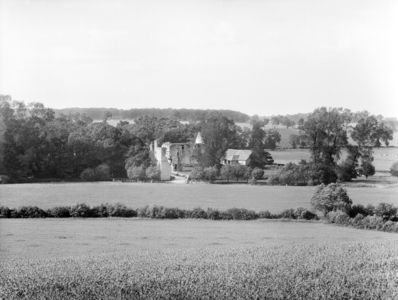 Minster Lovell Hall (b/w photo)
