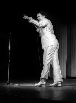 Coluche at the OLYMPIA, Paris, 1975 (photo)
