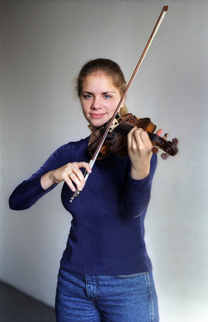 Julia Fischer at the beginning of her career as violinist and pianist 1997 2006 Professor at the University …, 1997 (photo)