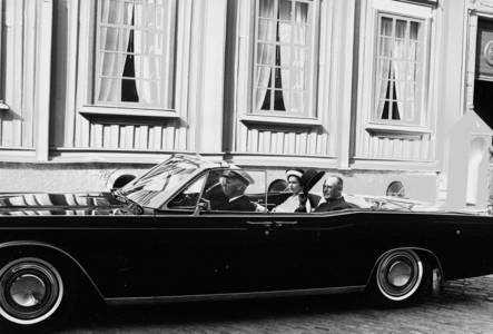 Trondheim 19690810. Queen Elizabeth II visiting Norway with the family. Here Queen Elizabeth and King …, 1969 (photo)