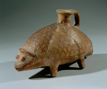Rhyton in form of a hedgehog …