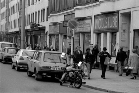 Ernt Thälmann Strasse 02 05 1990, GDR, Karl Marx town, city centre …, 1990 (photo)