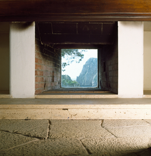 Contemporary architecture : Fireplace in the living room - Casa Malaparte, 1938-1940
