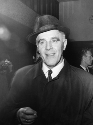 Oslo 19710228. Prime Minister Per Borten will answer questions about the leakage case. He has shown …, 1971 (photo)