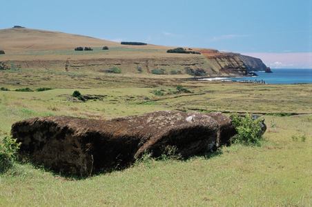Moai statues, Easter Island, Chile (photo)