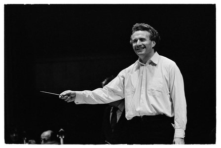 Colin Davis at the Champs Elysees Theater 1975 (photo)