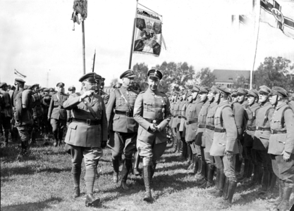 'Stahlhelm' (Steel Helmet, League of Frontline Soldiers) rally in Perleberg, 1932 (b/w photo)
