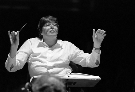 Jeffrey Tate, 1988 (photo)