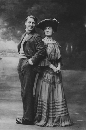 Sacha Guitry et Charlotte Lyses (b/w photo)