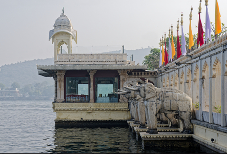 Jag Mandir Palace, Udaipur, 1551 (photo)