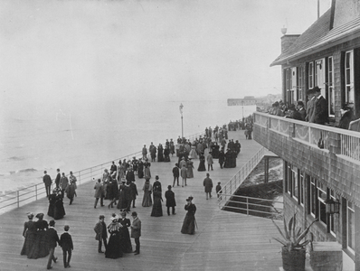 Atlantic City: The Boardwalk South from the Casino (b/w photo)