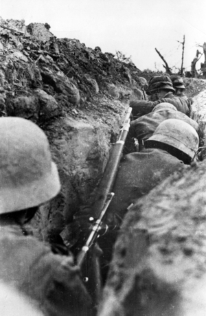WW2 - Eastern Front - Trench 1942 (photo)