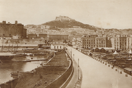 Napoli, Strada del Molo e Castel Sant'Elmo (b/w photo)