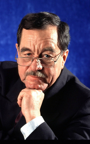PROF. DR. ERWIN K. SCHEUCH IS DEAD, 1993 (photo)