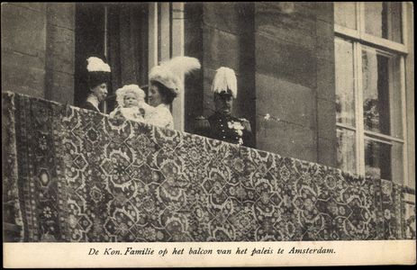 Amsterdam, Royal Family on the Balcony