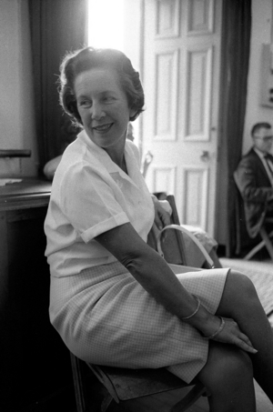 DG0096, SOUTH AFRICA, JOHANNESBURG, 1966: HELEN SUZMAN AT A PROGRESSIVE PARTY RALLY. , 1966 (photo)