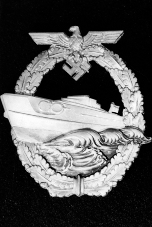 WW2 - speedboat war badge 1944 (photo)