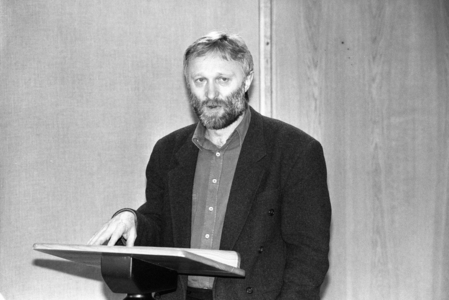 Werner Schulz (Germany Alliance 90 The Greens) during the presentation of the book Laienspieler in Bonn..., 1992 (photo)