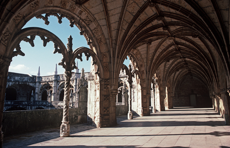 Decorated cloister arches in Jeronimos Monastery, the Hieronymites Monastery, Lisbon, Portugal (photo)