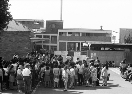 DEU, Germany, Neuss: The women s strike at the automotive supplier …, 1973 (photo)