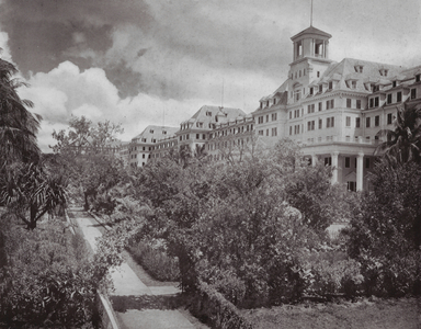 Hotel Royal Poinciana (b/w photo)