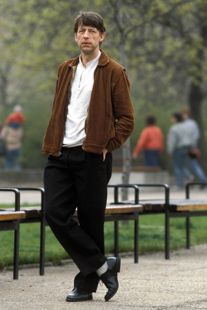 Jörg Gudzuhn (GDR) in a park,..., 1988 (photo)