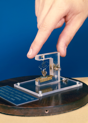 First working transistor, 1947. Replica