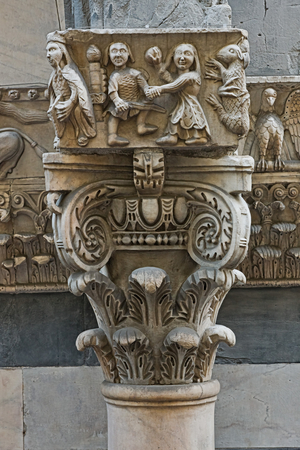 Genoa, Duomo (St Lawrence Cathedral), South side, the doorway of St Gotthard (1155 - 1160), Prothyrum, right capital, dosseret: “David” (?) and “King David playing the Harp”, by Pisan - Lucchese workshop, “first master” and “first helper” of the doorway of St Gotthard