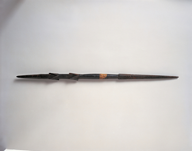 Tao, spearhead, Niue, 18th or early 19th century (wood)