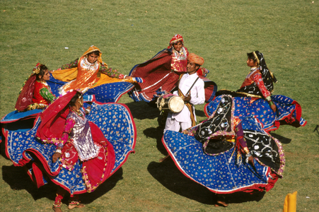 Chakri Dancers, Hadali (Kala), India (photo)