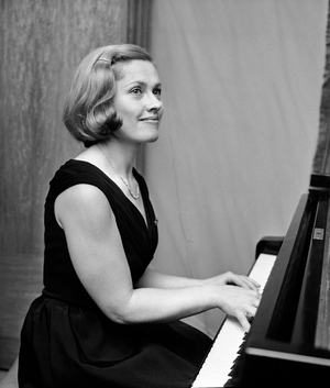 Oslo 19661026 pianist Liv glaser at the grand piano …,1966 (photo)