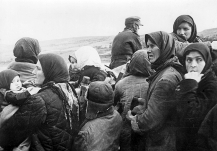 Atrocities in Ukraine, Nazi propaganda 1944 (photo)