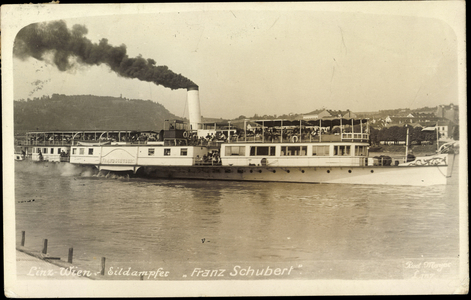 Linz Vienna Eildampfer Franz Schubert, Danube