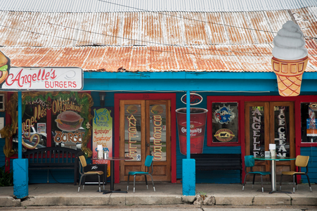 USA, Louisiana, Old village store, Breaux Bridge (photo)