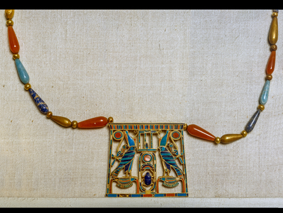 Egyptian art: Pendant, Dahshur, XII Dynasty (mixed media)