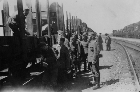 Soldiers Collecting Their Rations, 1942 (b/w photo)