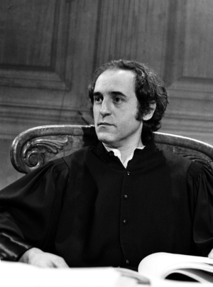 Louis Sauvier Dans L Emission Tv Messieurs Les Jurés "Affaire Verviers" Le 24 Mars 1981 (b/w photo)