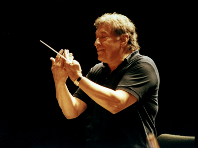 Zubin Mehta conducting b
