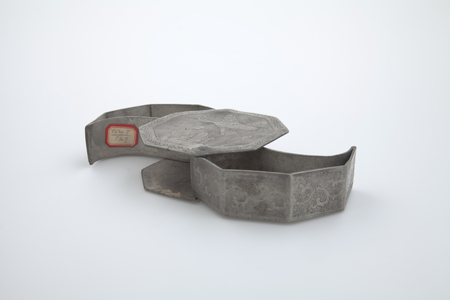 Toilet Box (pewter) (see also 484643)