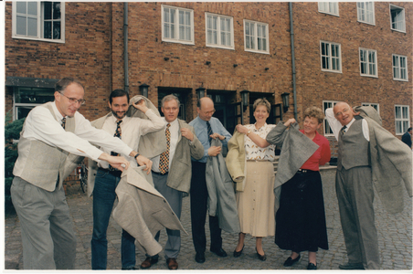 Hemp jackets for state politicians, Germany, 1997 (photo)