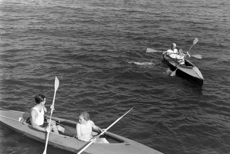 Vacation at the Baltic Sea, Germany 1930s (b/w photo)