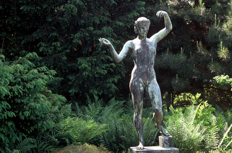 Sculpture by sculptor Arno Breker..., 1986 (photo)