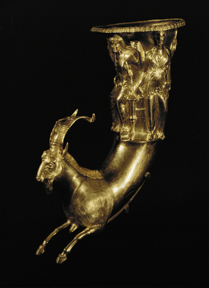 Ram-shaped drinking vessel