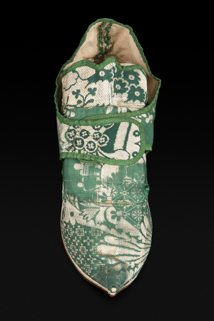 Green silk brocade shoe, 1730-40
