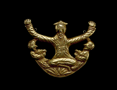 Ancestral Figurative Pendant, Moluccas peoples, 18th-19th century (gold)