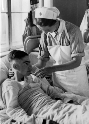 II. WK - Wehrmacht - Wounded care, 1940 (photo)